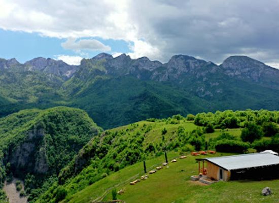 montenegro/durmitor/restaurant/eagle-s-nest-ethno-village