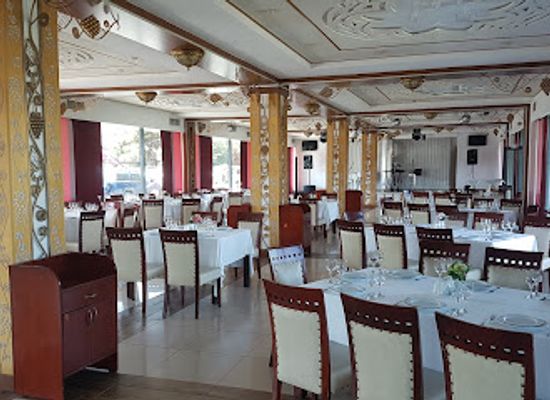 georgia/khevsureti/restaurant/restaurant-cruise