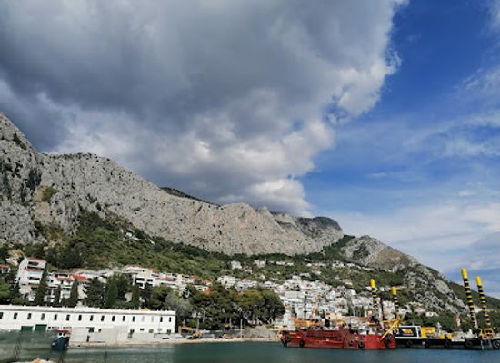 croatia/dalmatia/restaurant/gusarska-konoba