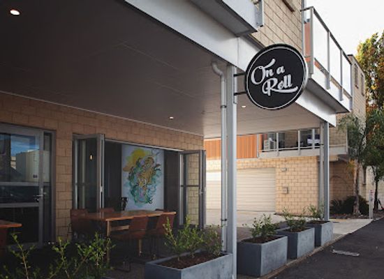 new-zealand/hamilton/central-hamilton/restaurant/on-a-roll-eatery