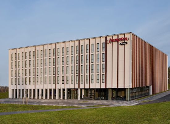 latvia/the-baltic-sea-coast/restaurant/hampton-by-hilton-riga-airport