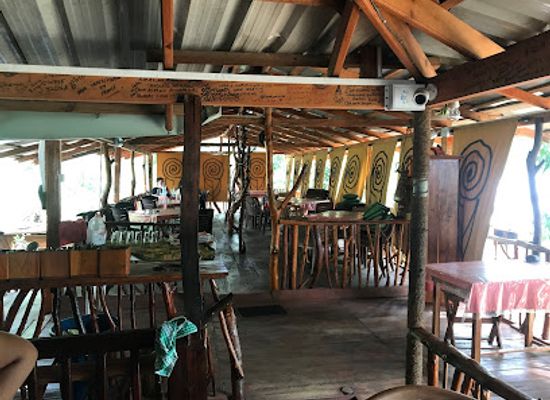 sri-lanka/cultural-triangle/restaurant/wijesiri-family-restaurant