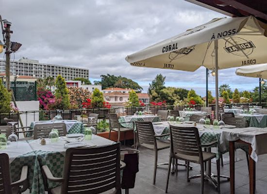 portugal/madeira/restaurant/restaurante-casal-da-penha