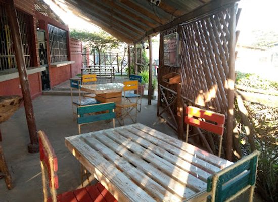 tanzania/lake-zone/restaurant/g-eez-hangout-restaurant-pizza