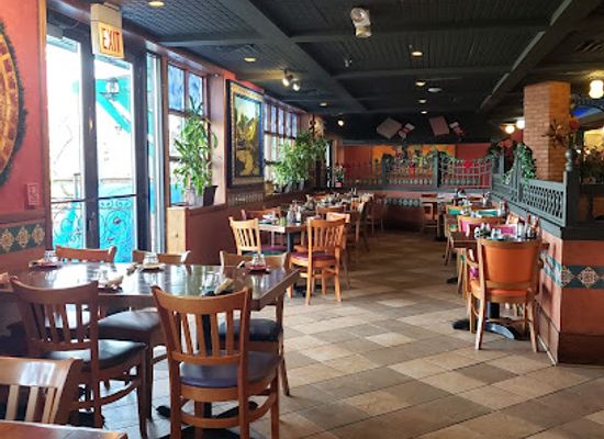 illinois/schaumburg/restaurant/lalo-s-mexican-restaurant-schaumburg
