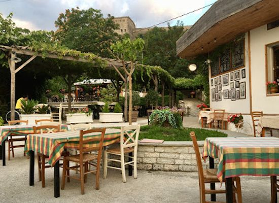 albania/gjirokaster/restaurant/taverna-kuka