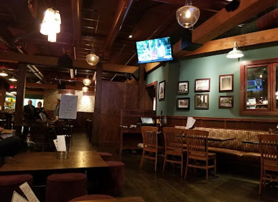 michigan/kalamazoo/restaurant/hub-tavern-grill