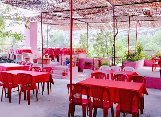 lebanon/metn/restaurant/al-boustan