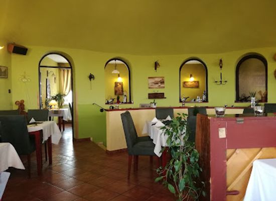 slovakia/podpolanie/restaurant/restauracia-karpaty
