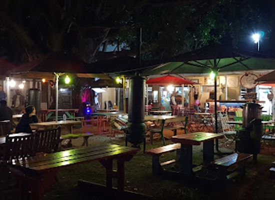 eswatini/malkerns/restaurant/pizza-vesuvio