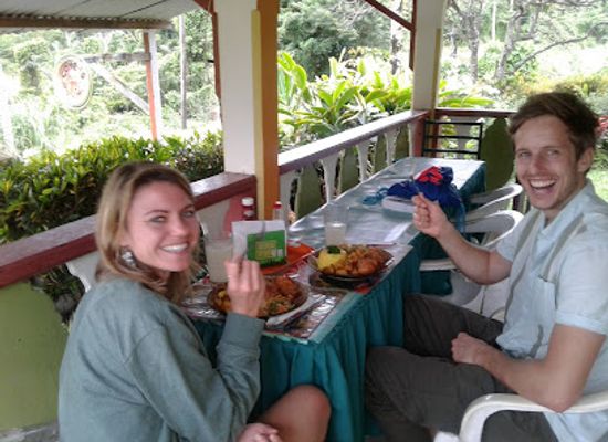 dominica/castle-bruce/restaurant/coye-s-cozy-retreat