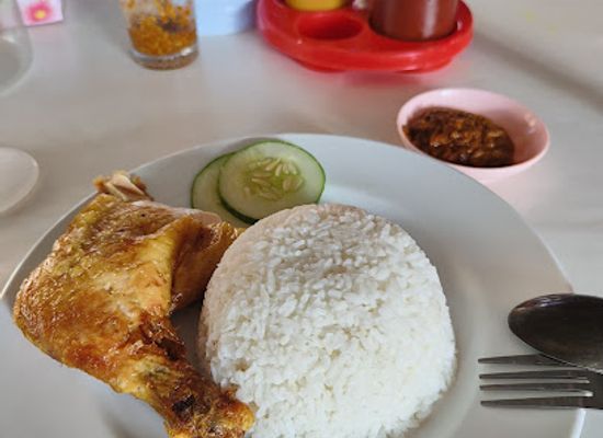 malaysia/sabah/restaurant/kak-neng-food-snack-center