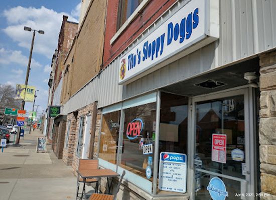 west-virginia/wheeling/restaurant/tito-s-sloppy-doggs