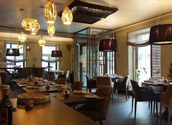latvia/abava-river-valley/restaurant/ikos-olivia