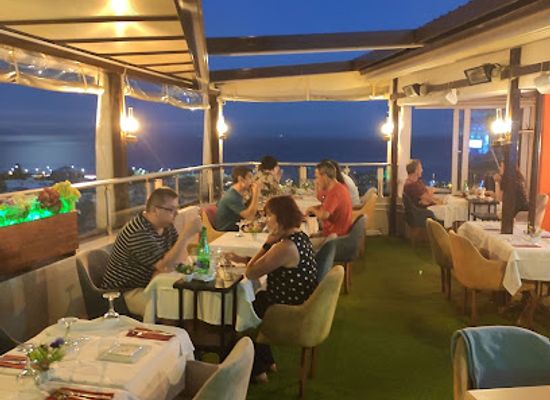 turkiye/aeolis/restaurant/hanzade-terrace-restaurant