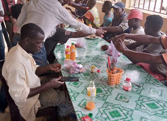 gabon/akanda-national-park/restaurant/gabon-food
