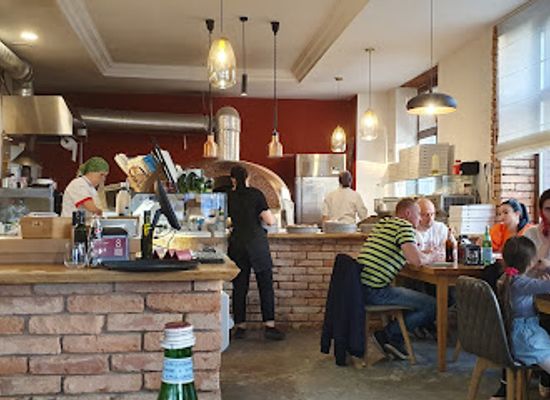 slovakia/zemplin/restaurant/rosso-italian-restaurant-pizza