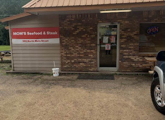 mississippi/the-hills/restaurant/mom-s-seafood-and-steak