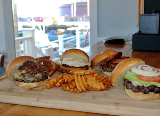 massachusetts/new-bedford/restaurant/back-door-burgers-more