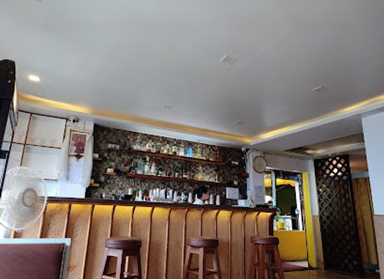 india/sikkim/restaurant/the-yellow-cabin