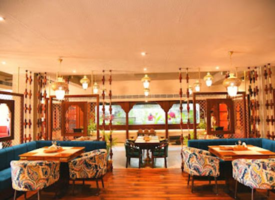 india/jaipur/city-palace/restaurant/govindam-retreat