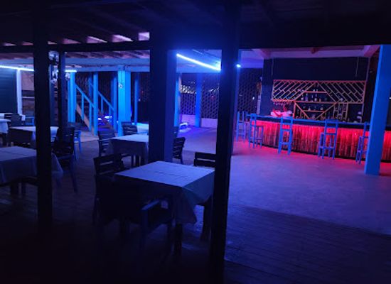grenada/saint-andrew/restaurant/seamoon-resturant-bar-and-lounge