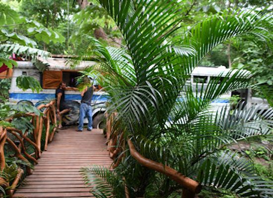 nicaragua/ometepe-island/restaurant/bustavo-food-bus
