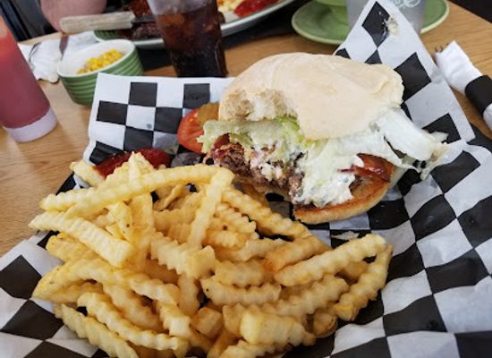 south-dakota/watertown/restaurant/page-s-place-cafe-and-grill