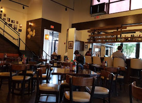 texas/fort-worth/cultural-district/restaurant/pho-district-dfw