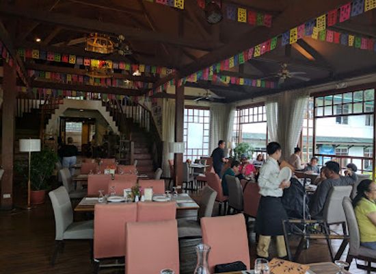 philippines/baguio/mines-view-park/restaurant/hill-station