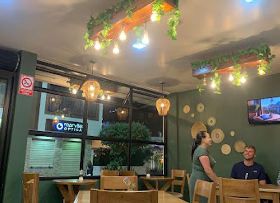 ecuador/southeast-oriente/restaurant/lola-cafe-restaurant