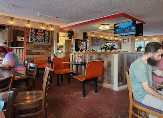 mississippi/the-north-central-hills/restaurant/barnyard-grill