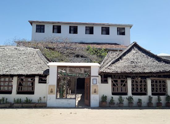 kenya/lamu-island/restaurant/mwana-arafa-restaurant-gardens