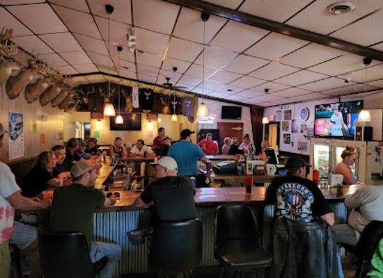 iowa/driftless-area/restaurant/spillway