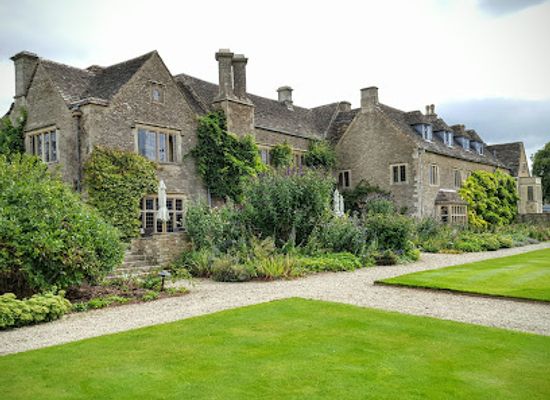 united-kingdom/the-cotswolds/restaurant/the-dining-room-at-whatley-manor
