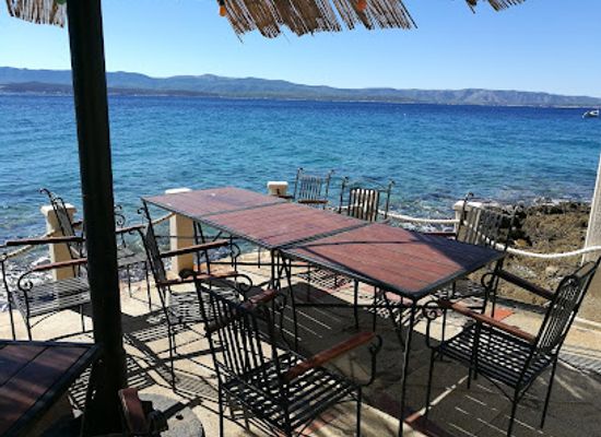 croatia/brac-island/restaurant/ribarska-kucica