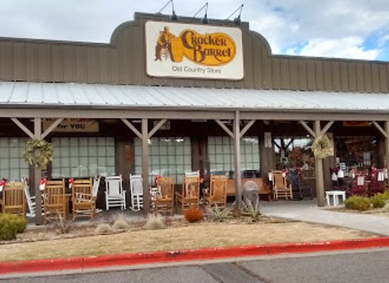 arizona/san-francisco-peaks/restaurant/cracker-barrel-old-country-store
