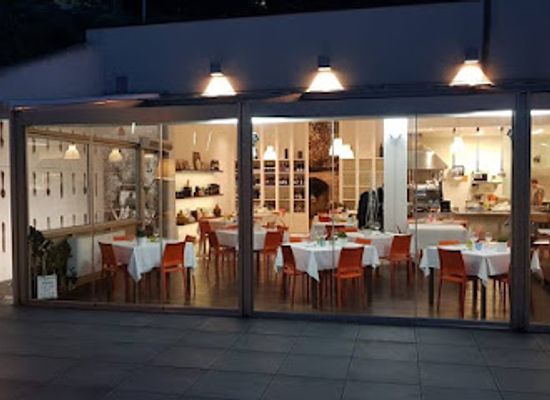 italy/marche/restaurant/azienda-del-carmine-ristorante-la-tavola
