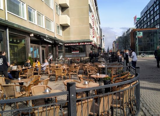 finland/oulu/restaurant/da-max