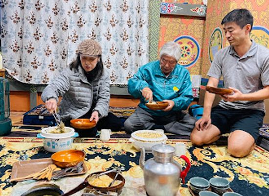 bhutan/bumthang-valley/restaurant/ngawang-home-stay-bumthang-tamzhing