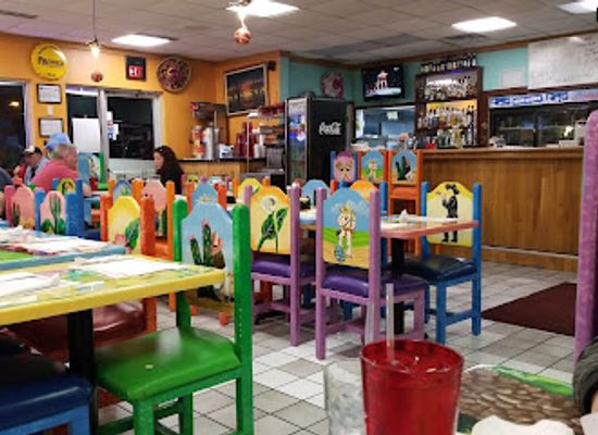 ohio/wayne-national-forest/restaurant/los-mariachis