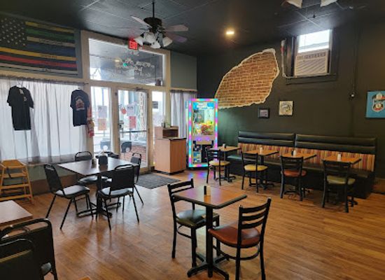 illinois/little-egypt/restaurant/sinisi-s-on-main