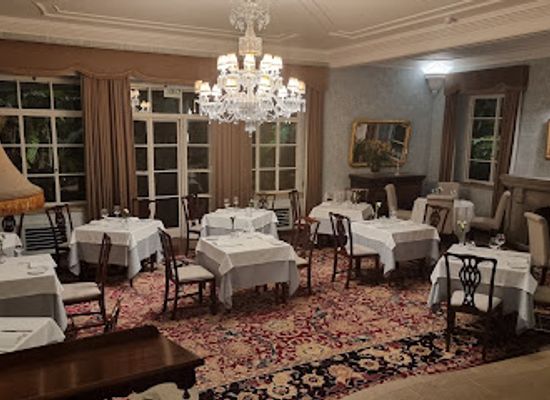 portugal/madeira/restaurant/the-dining-room-restaurant-at-quinta-da-casa-branca