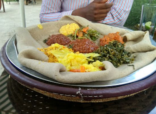 ethiopia/gojjam/restaurant/dashen-traditional-restaurant