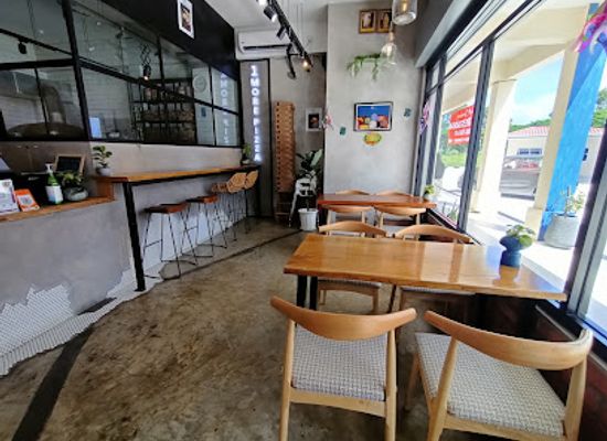 brunei/kampong-ayer/restaurant/1more-pizza