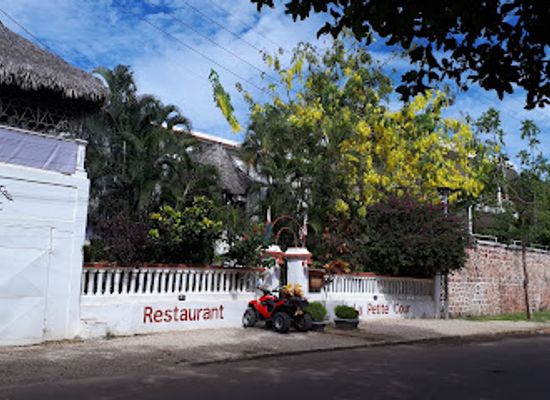 madagascar/majunga/restaurant/la-petite-cour