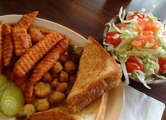 oklahoma/ouachita-national-forest/restaurant/howard-s-cafe