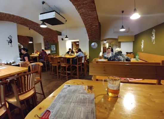czechia/moravia/restaurant/pivni-opice