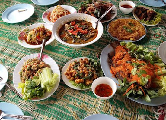 thailand/loei/restaurant/the-bamboo-raft