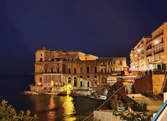 italy/naples/restaurant/palazzo-petrucci-ristorante
